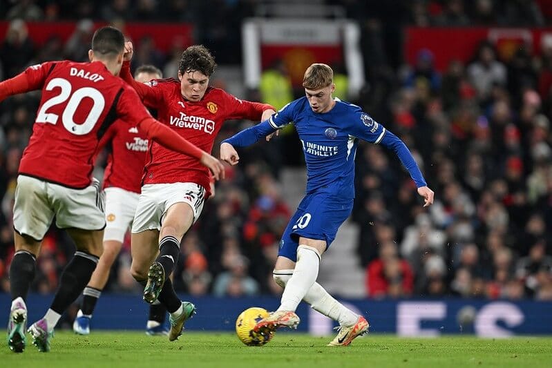 Chelsea wins a thriller match against Man United