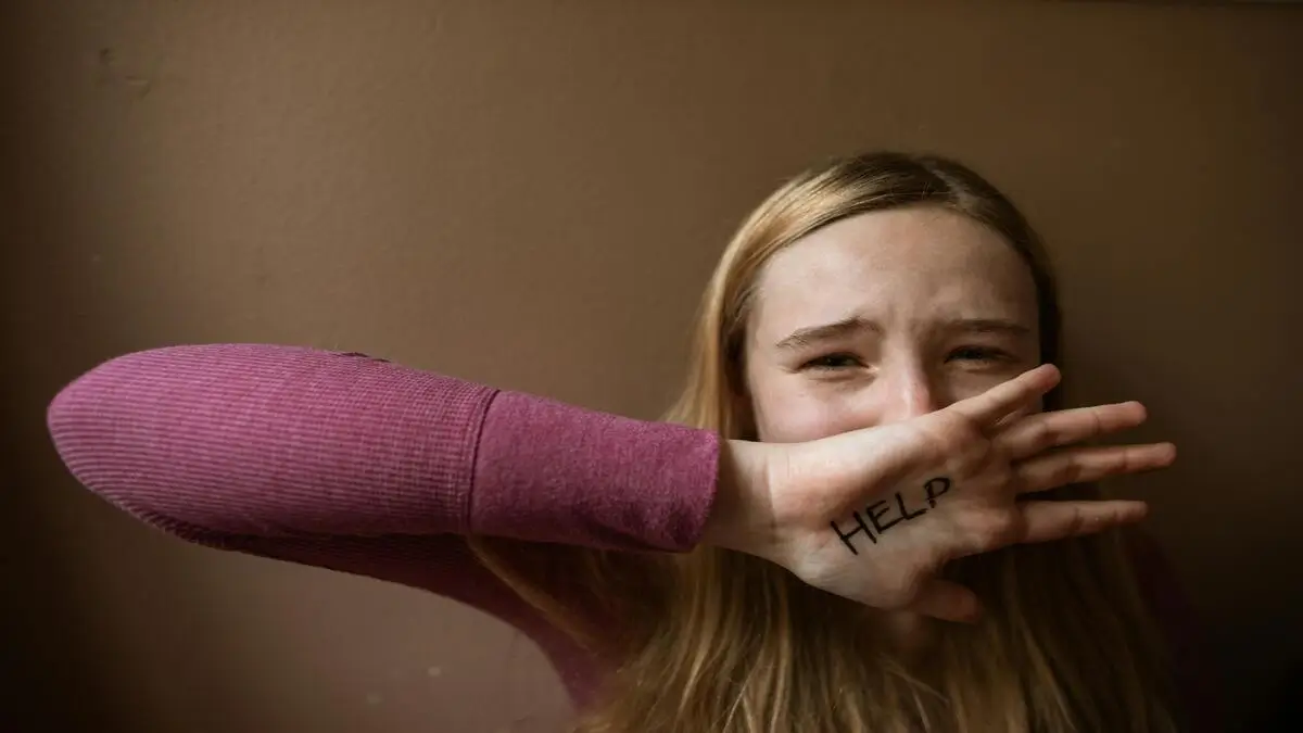 How to Spot an Abusive Partner Early in a Relationship