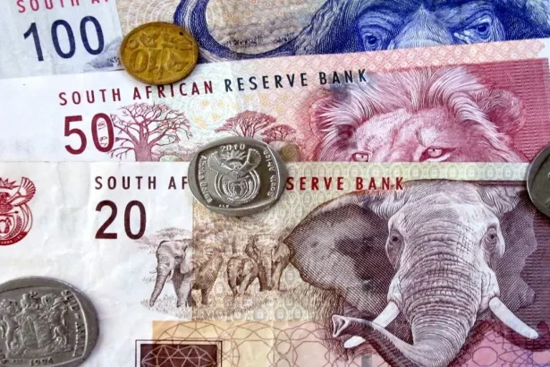 Rand Dips as Market Awaits New Cabinet Appointments