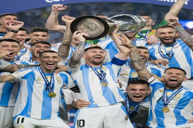 Argentina Remains Undefeated! Messi Lifts 3rd Consecutive Trophy at Copa América Final