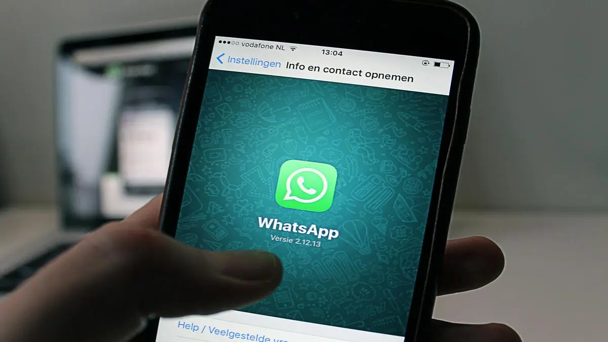 WhatsApp To Stop Working on Over 35 Older Smartphones