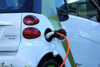 Advantages and Disadvantages of Buying an Electric Car