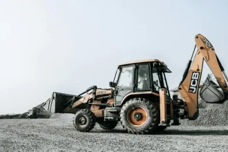 BETTERMENT OF GRAVEL STEEP SECTION ON DISTRICT ROAD D1057 TO CONCRETE PAVEMENT (500M), BETWEEN KM 3.00 AND KM 4.5 IN THE UMZUMBE LOCAL MUNICIPALITY, DURBAN REGION. -FOR GRADE 5CE OR HIGHER