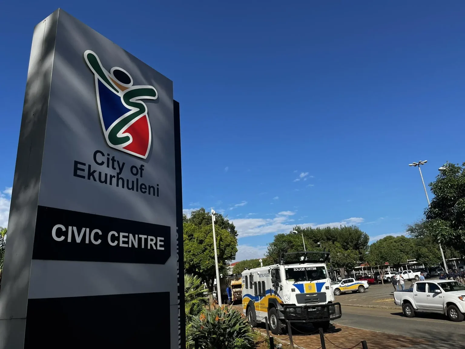Ekurhuleni Offers Year-End Incentive for Households with Illegal Power Connections to Join Grid 51 Ekurhuleni Offers Year-End Incentive for Households with Illegal Power Connections to Join Grid