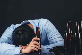 The Risks of Drinking Too Much: Excessive Alcohol Consumption is Bad for Your Health