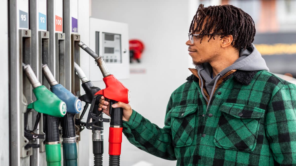 Early Petrol Price Predictions for November Hint at More Price Cuts, But Experts Issue Warning