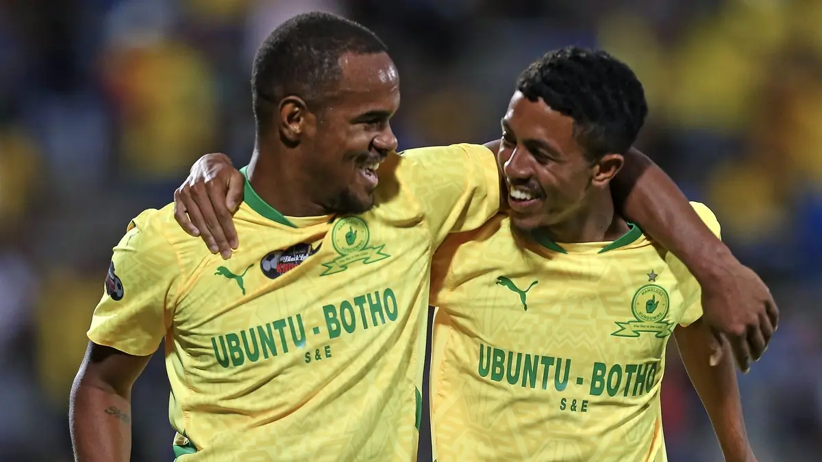 Carling Knockout Cup: Mamelodi Sundowns Crush Golden Arrows in 5-Goal Blitz