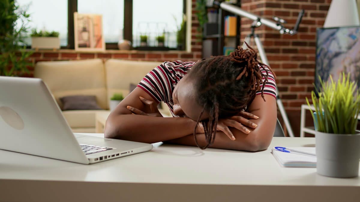 How Tired Are You? 5 Warning Signs of Exhaustion You Shouldn’t Ignore