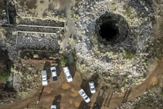 4,000 Illegal Miners Trapped Underground: Community Volunteers Step In for Rescue Efforts