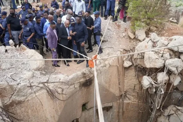 Mixed Reactions as Rescue Team Arrives to Retrieve Zama Zamas from Stilfontein Mine
