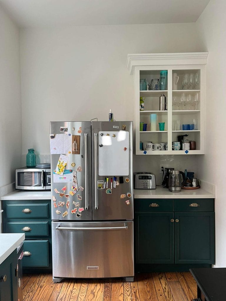 6 Common Design Mistakes That Make Your Kitchen Look Small and Cramped