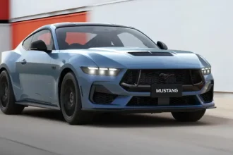 Ford Mustang Dark Horse: A Thrilling Ride for Mountain Pass Adventures