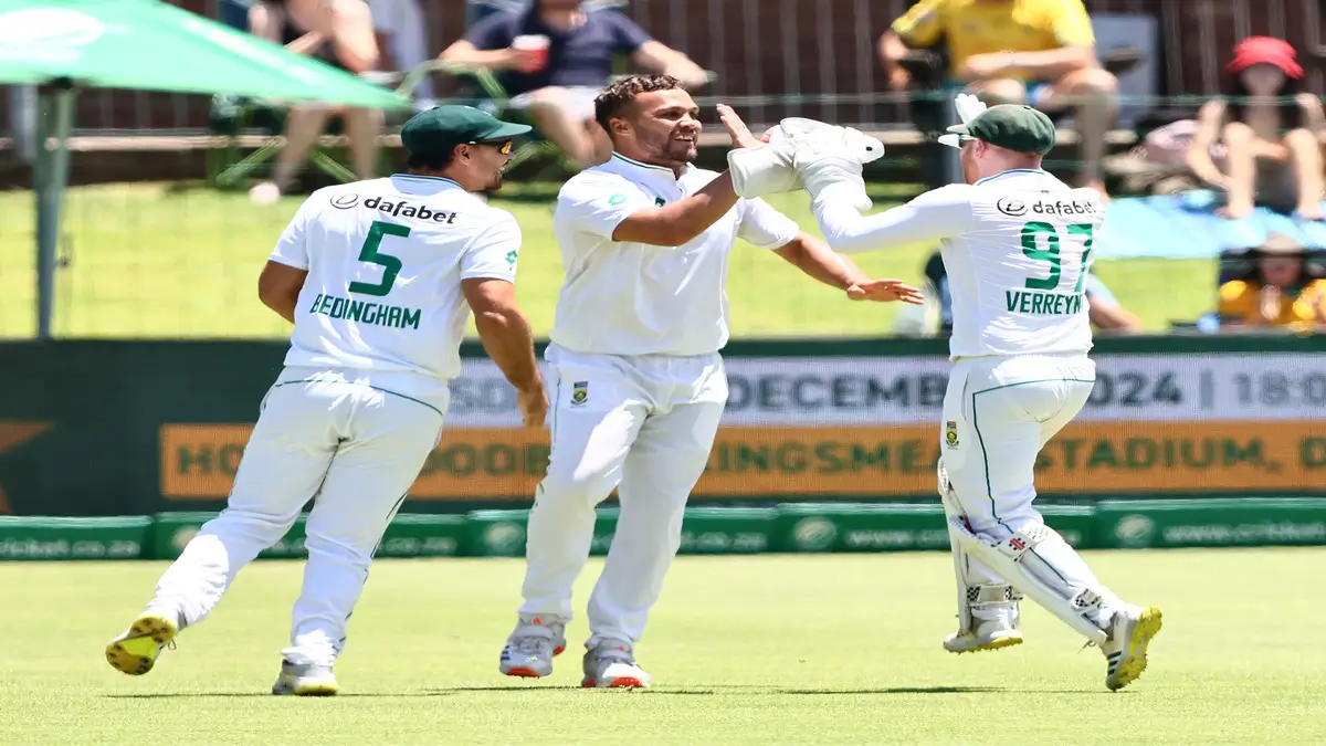 South Africa Triumph Over Sri Lanka to Keep WTC Final Dream Alive
