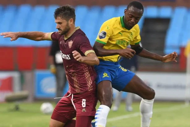 Stellenbosch vs Mamelodi Sundowns - Rayners' Magic Seals the Deal With 1-0 Victory Over Stellenbosch