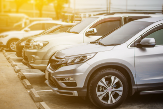 economy car vs luxury car