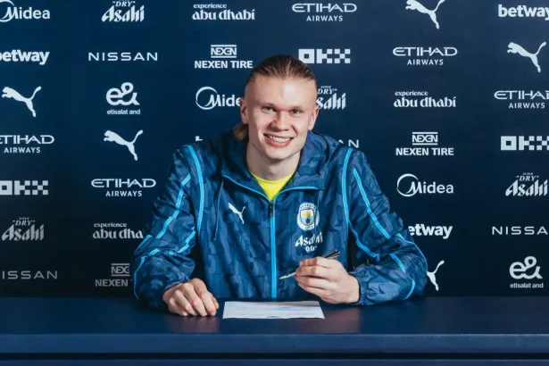 Erling Haaland Signs Record-Breaking €200 Million Deal with Manchester City