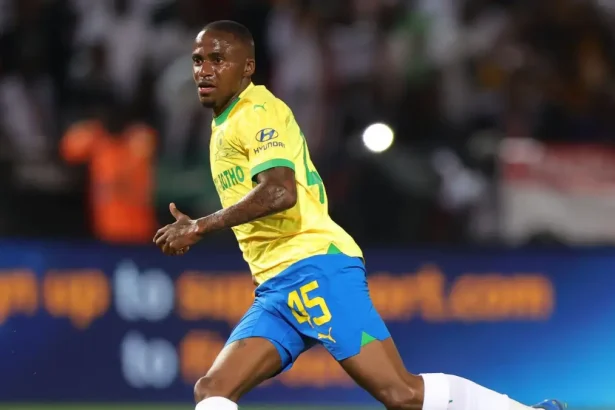 Thembinkosi Lorch Set for Moroccan Move? Lorch's Transfer Saga Takes New Twist