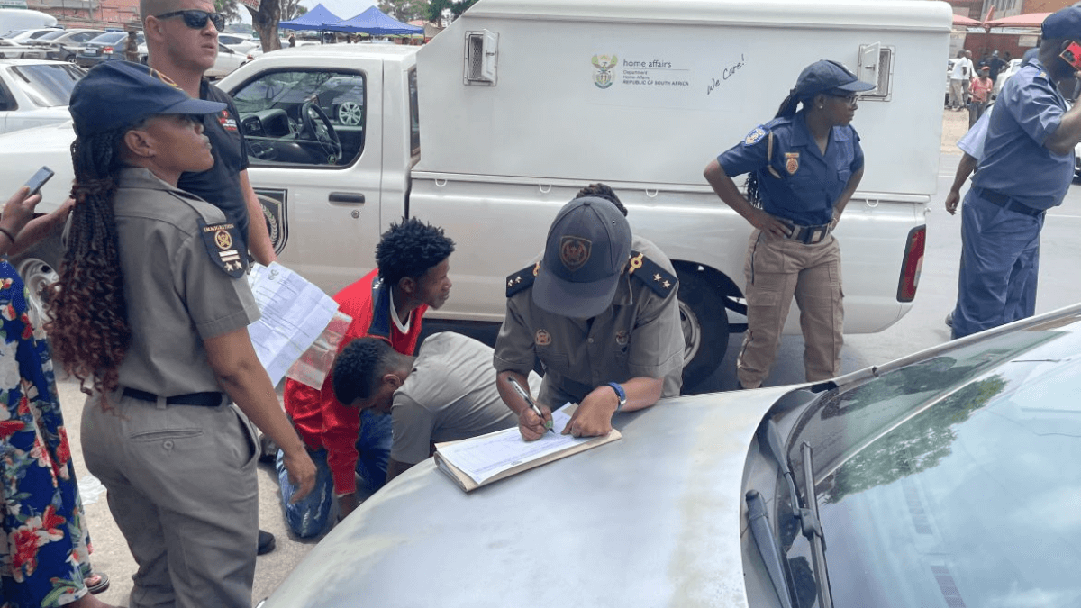 Over 300 Arrests in Tshwane Weekend Crackdown, Including Cases of Hiring Undocumented Foreigners