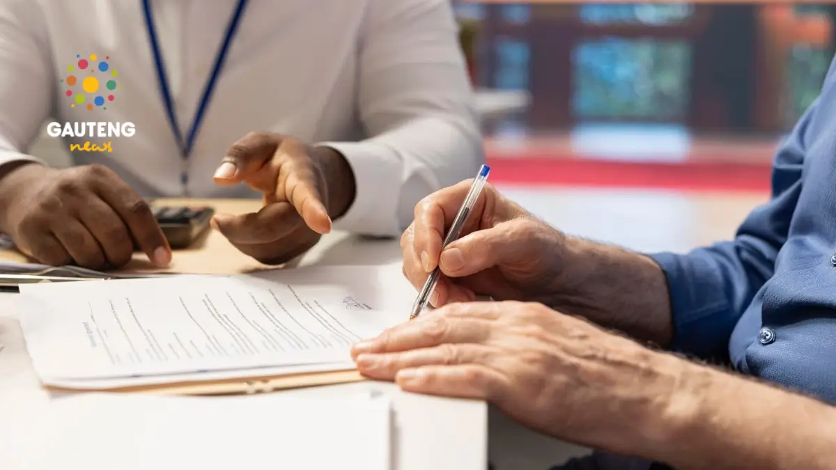 Home Insurance Checklist: Tips to Save on Premiums & Get the Best Coverage