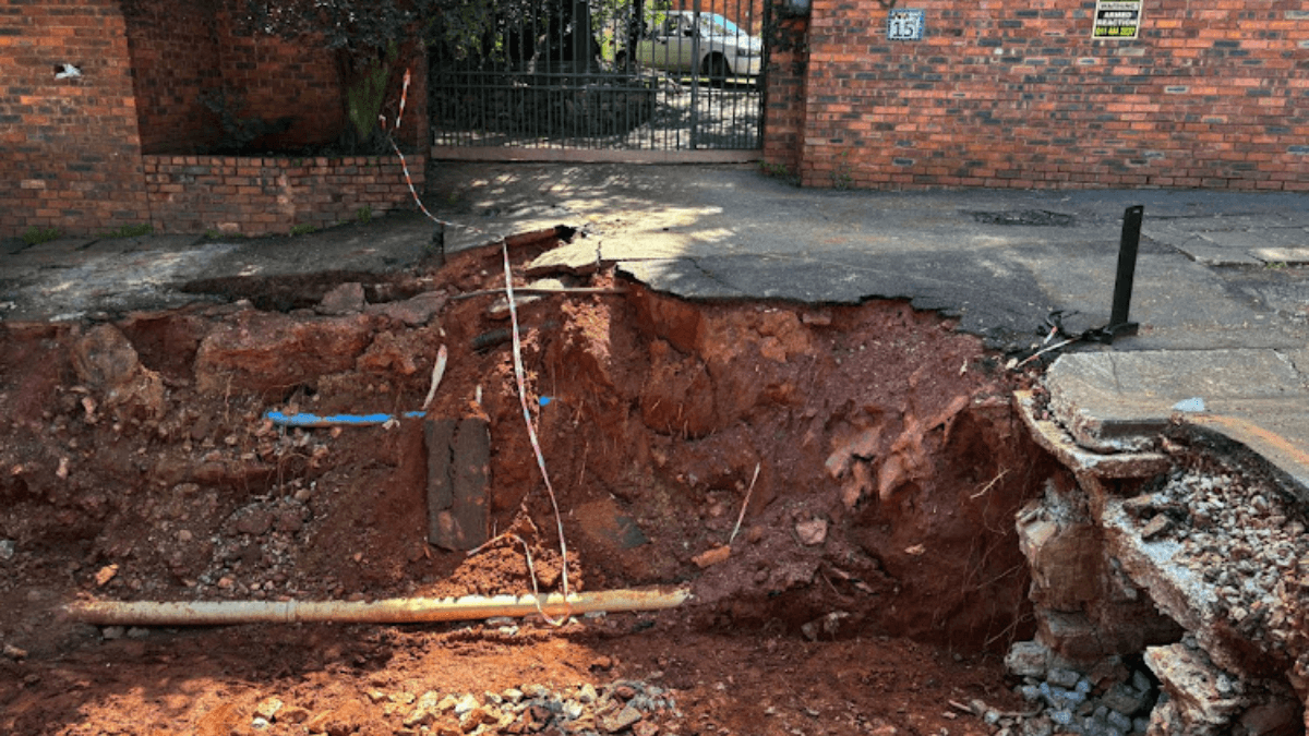 Johannesburg Sinkhole: Joburg’s 'Largest' Sinkhole Swallows Driveway – Residents Demand Urgent Action