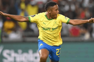 Mamelodi Sundowns celebrate after defeating Orlando Pirates 4-1 in the Betway Premiership