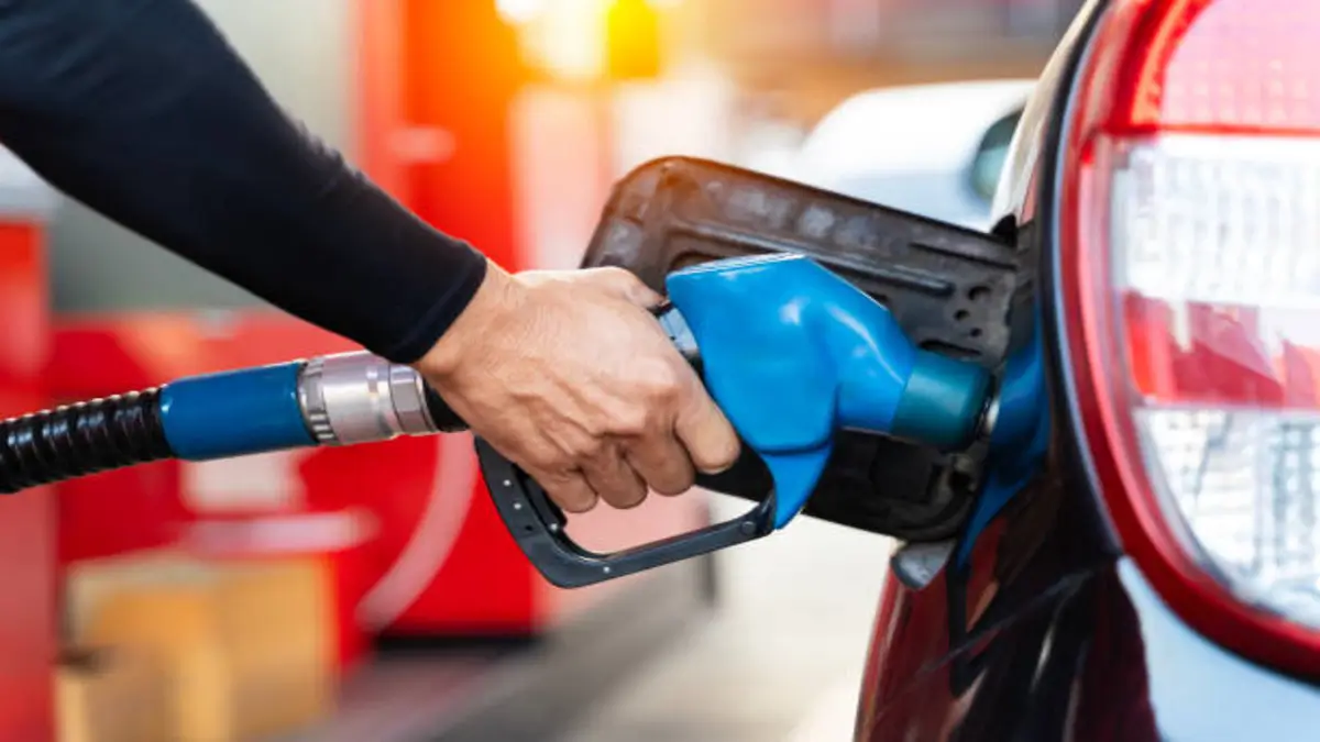 March 2025 Petrol Price Prediction Smaller Petrol Hike Expected, Diesel May Drop