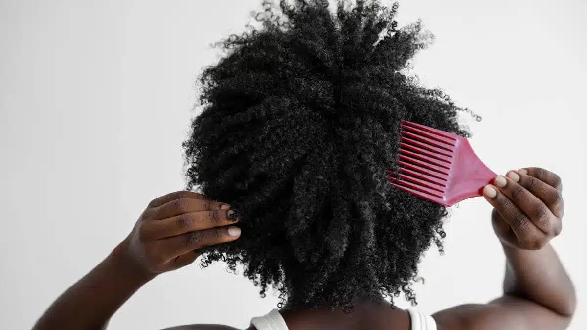 tips to protect your natural hair or Afro while sleeping