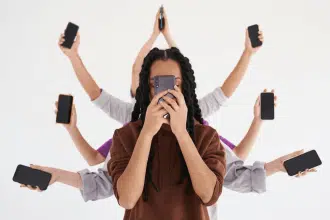 Govt Scraps Smartphone Tax for Devices Under R2,500