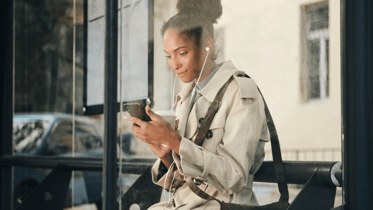 Rea Vaya Stations in Joburg Now Offer Free Wi-Fi for Commuters