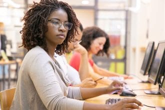 How Much Do Administrative Clerks Earn in 2025?