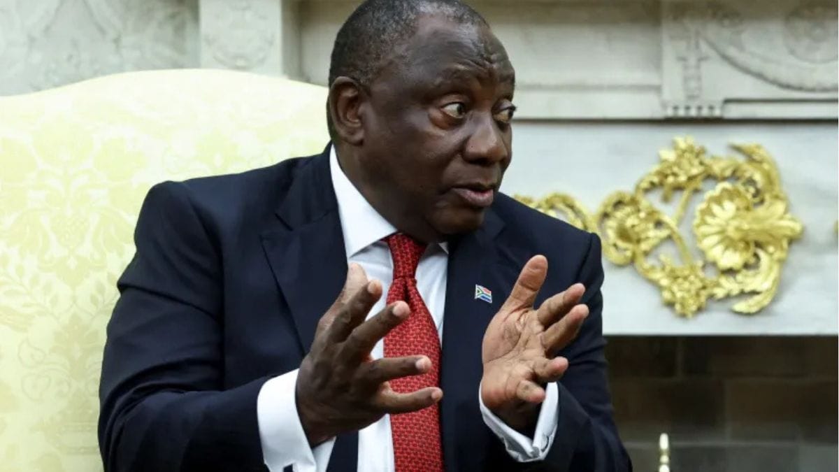Ramaphosa Jokes About Trump Meeting Saying He Flinches When the Lights Dim After That Oval Office Clip