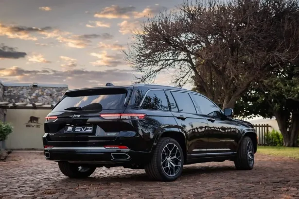 Jeep Grand Cherokee Upgraded with SVI’s AK47 Protective Suit Stellantis-Approved B4+ Package