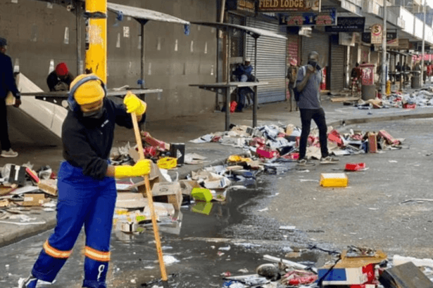 1 Million Kg of Trash Cleared in Johannesburg CBD, but Residents Say It Made No Difference