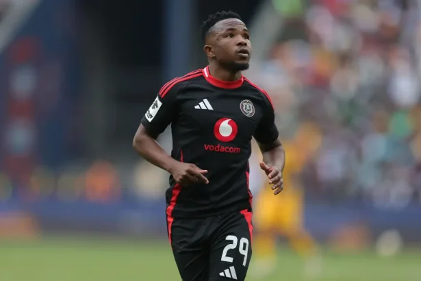 Kaizer Chiefs Take a Risk on Injury-Prone Ex-Pirates Duo