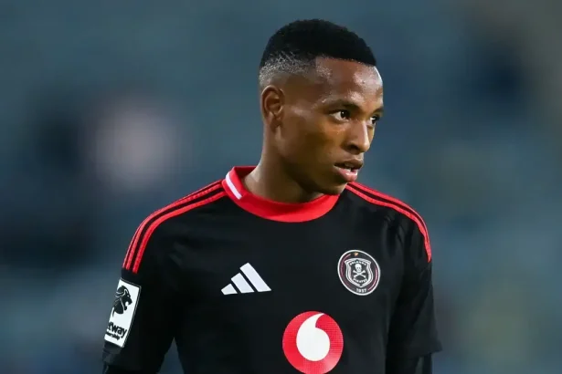 Orlando Pirates Shut Down R31 Million Relebohile Mofokeng Transfer Rumours