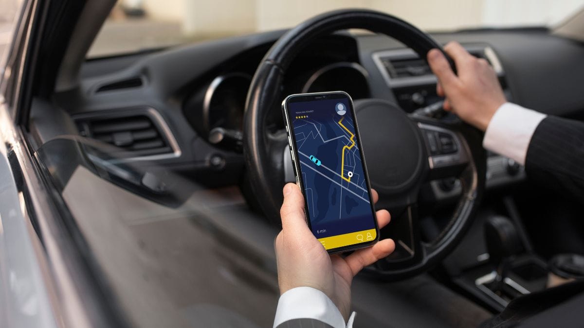 E-Hailing vs. Traditional Taxis in Gauteng: Which Is Cheaper and Safer?