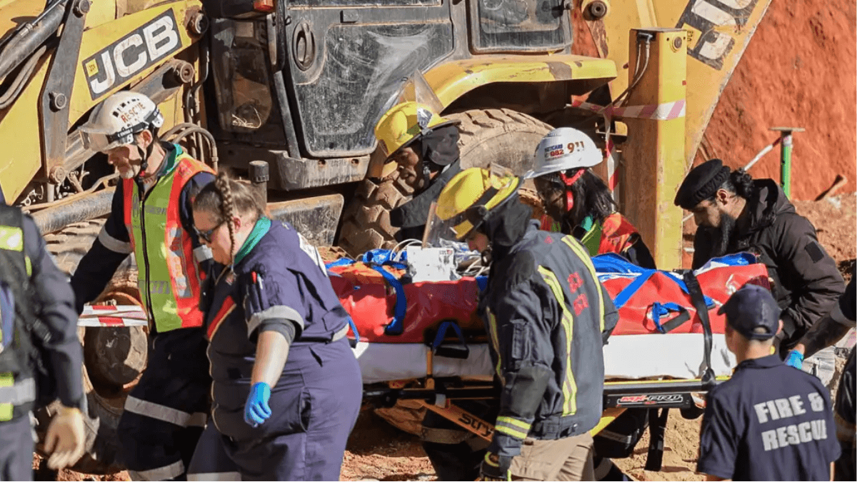 Three Injured in Houghton, Johannesburg After Wall Collapse on Construction Site