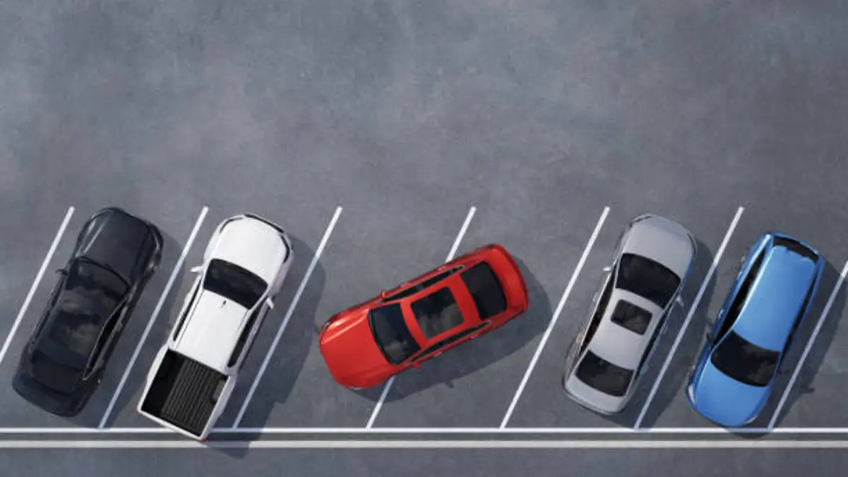 5 Common Driving Mistakes That Waste Petrol and Cost You More