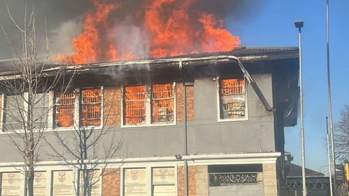 Chaos Erupts as Germiston Home Affairs Fire Linked to Violent Protest