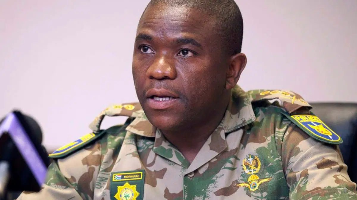 Mkhwanazi Steps In to Address E-Hailing and Taxi Drivers' Turf War