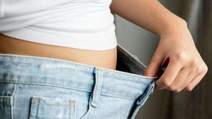 10 Expert Tips to Reduce Belly Fat Naturally