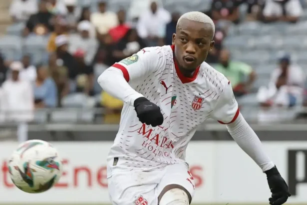 Khanyisa Mayo's Arrival Turns Up the Heat on Nabi at Kaizer Chiefs