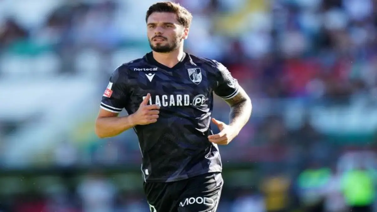 Mamelodi Sundowns Land R20 Million Portuguese Playmaker to Replace Ribeiro