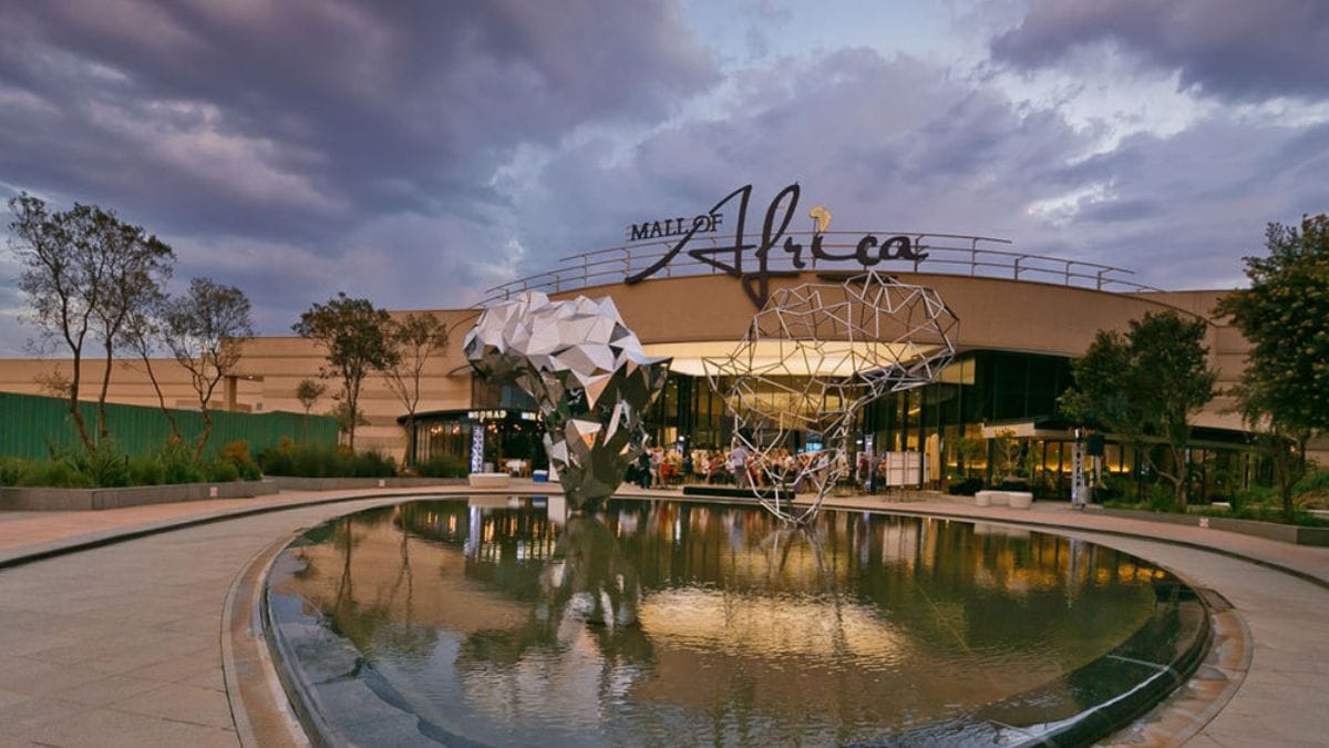 Gauteng’s Biggest Mall: Top Shops, Dining & Attractions 51 Gauteng’s Biggest Mall: Top Shops, Dining & Attractions