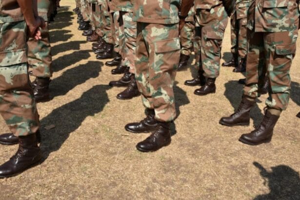 SANDF Soldiers, & Undocumented Zimbabweans Arrested Cigarette Smuggling