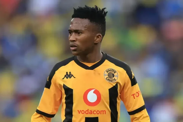 Broos Call Up Kaizer Chiefs Star Mduduzi Shabalala to Replace Injured Mofokeng