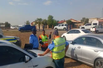 Driving Licence Examiners & Instructor Arrested for Corruption