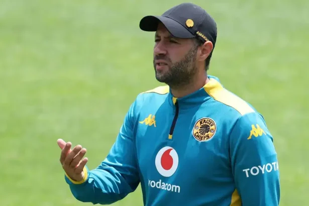 Kaizer Chiefs’ Ben Youssef Stands by Players After Missed Chances