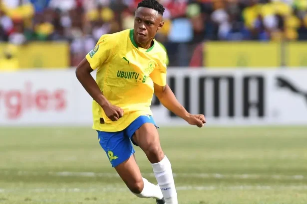 Mamelodi Sundowns Refuse to Sell Letlhaku Despite European Interest