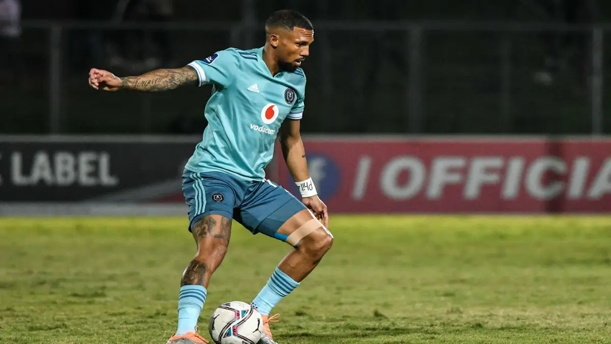 Siwelele Eye Former Orlando Pirates Defender Wayde Jooste for Defensive Reinforcement